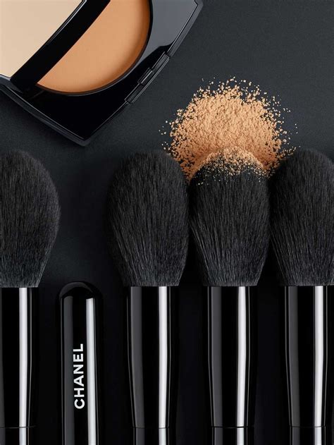 chanel makeup sponge|chanel pinceaux brush.